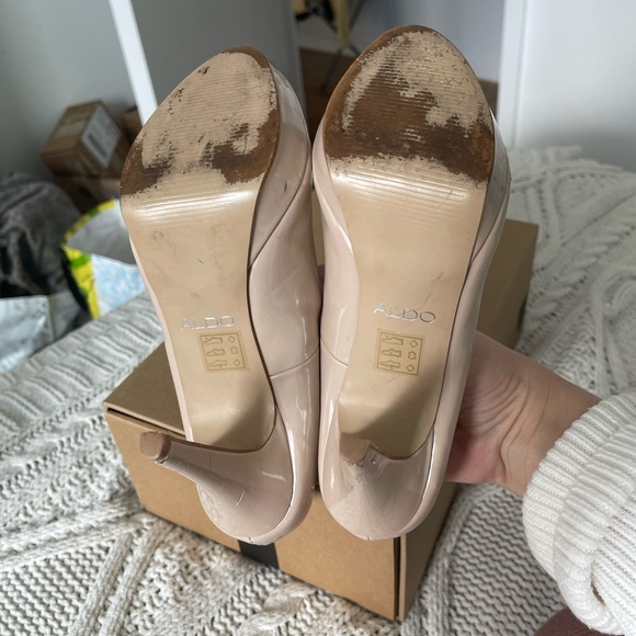 Aldo Nude Heels - Picture 2 of 7
